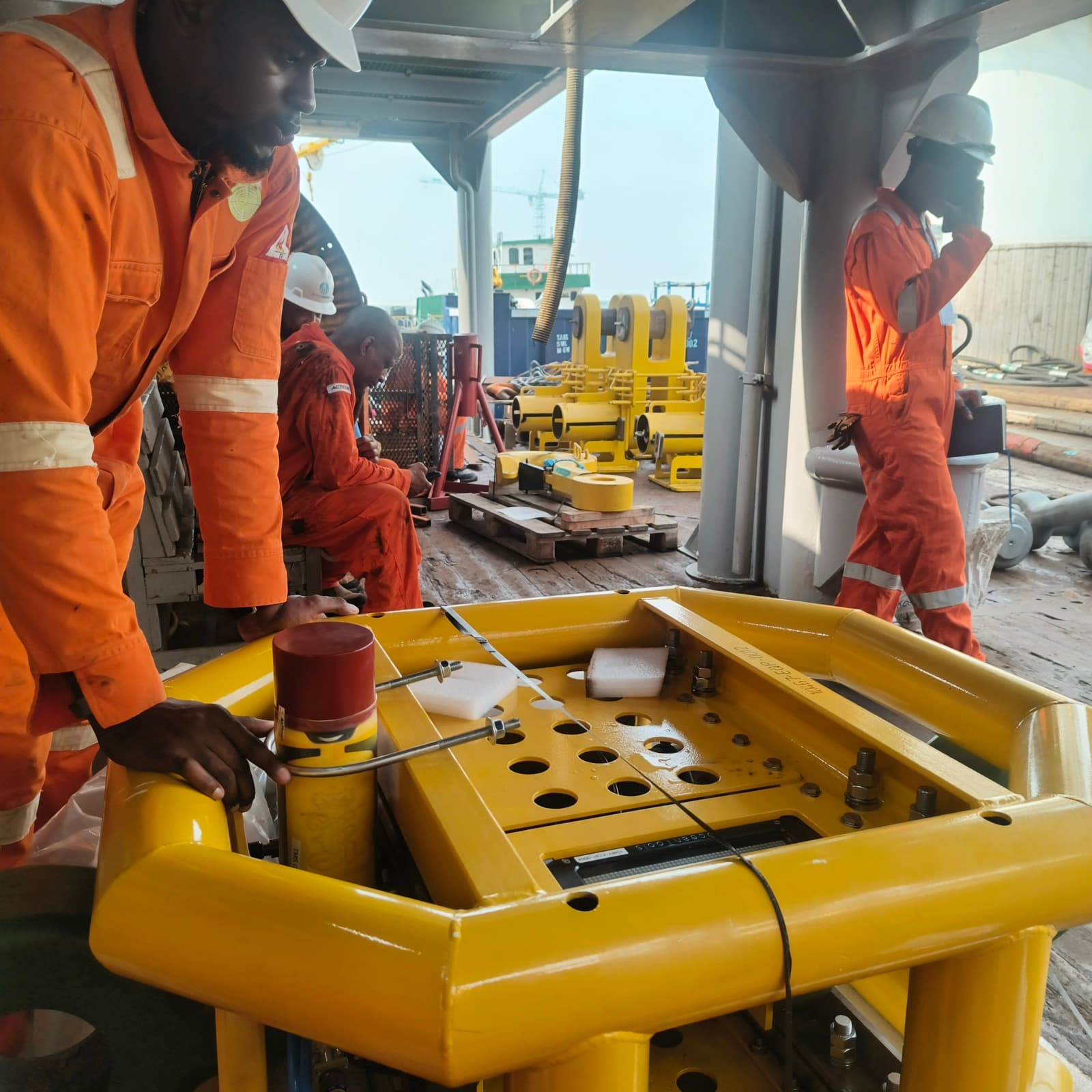 Geotechnical crew carrying out borehole and in-situ testing on site